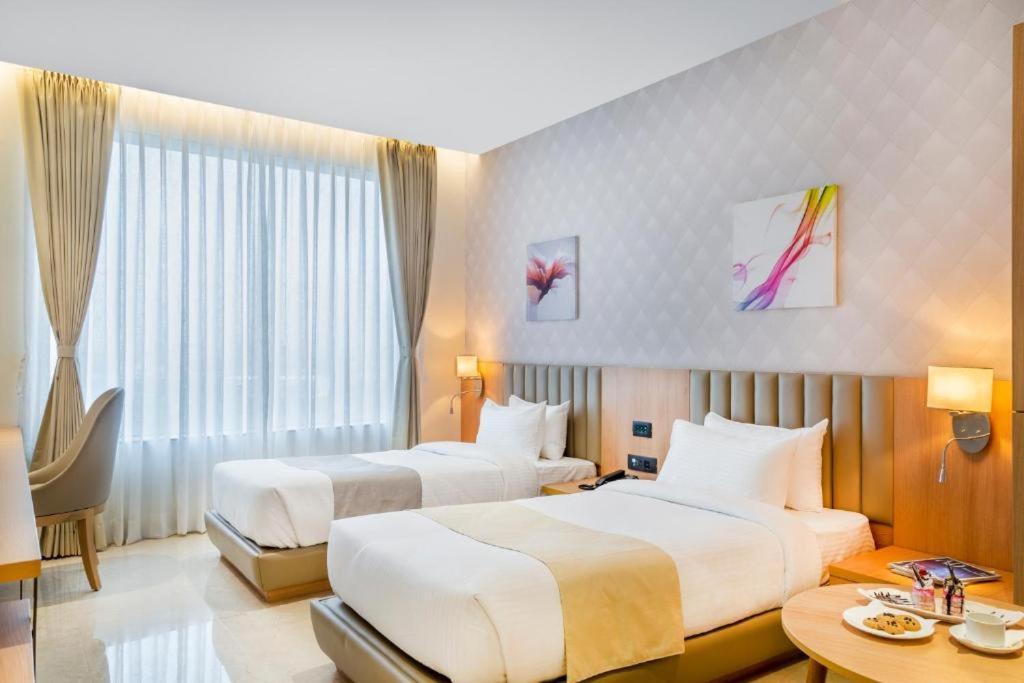Hotel Plaza International Near Delhi Airport New Delhi